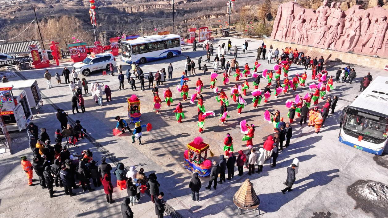 春节期间中阳县神圪垯村游客人数突破10万人次(图3)